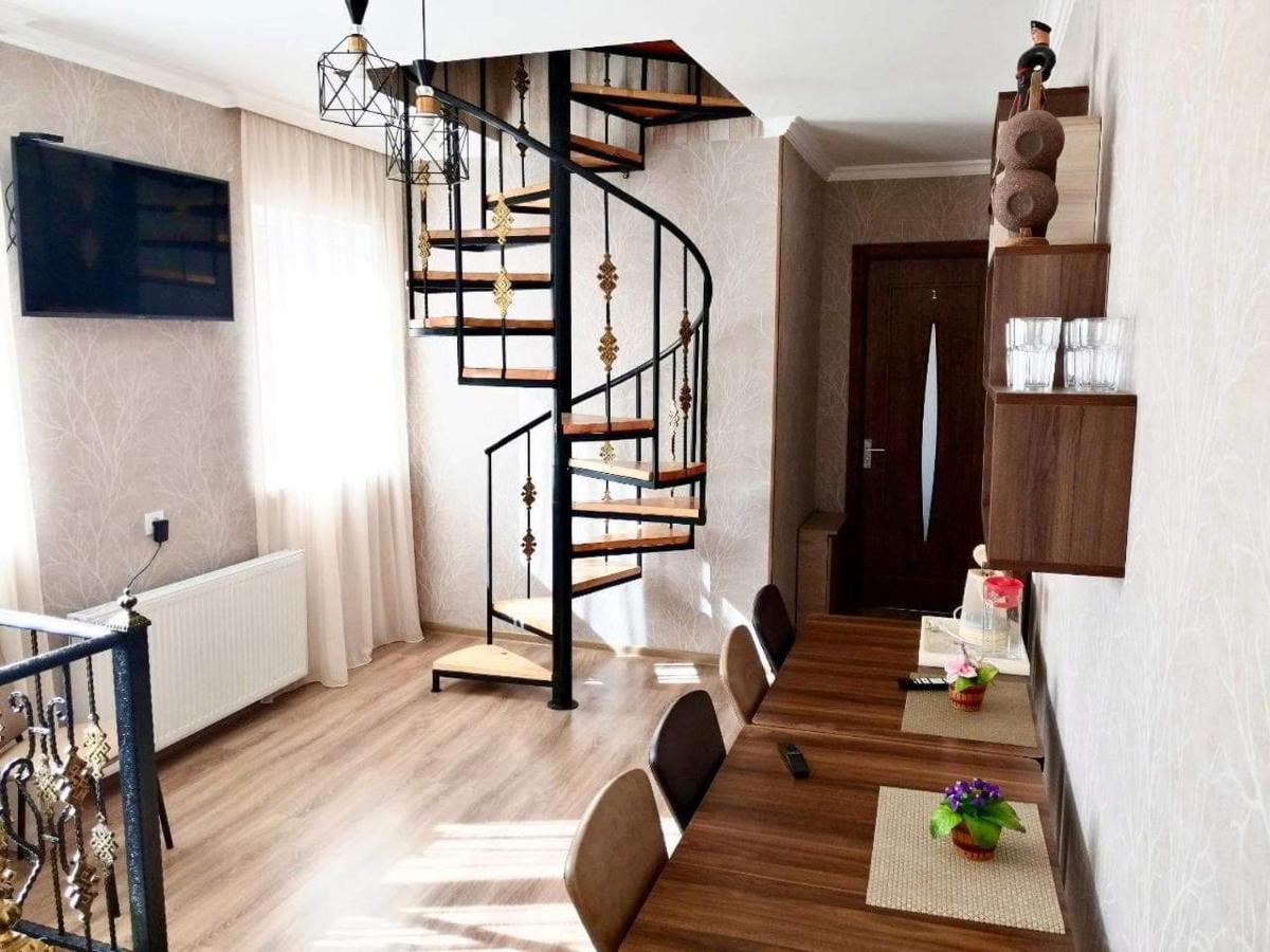 Kazbegi Inn Екстер'єр фото