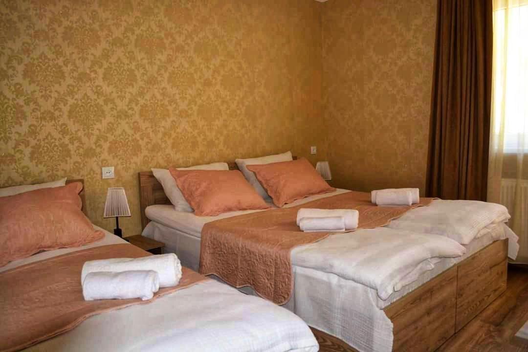 Kazbegi Inn Екстер'єр фото