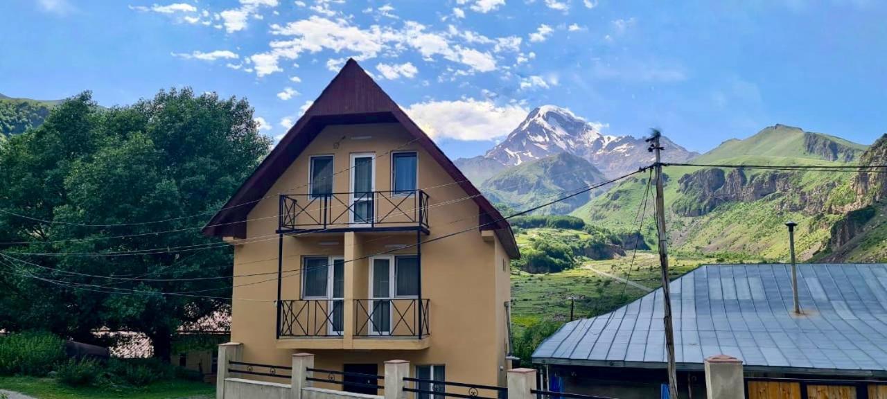 Kazbegi Inn Екстер'єр фото