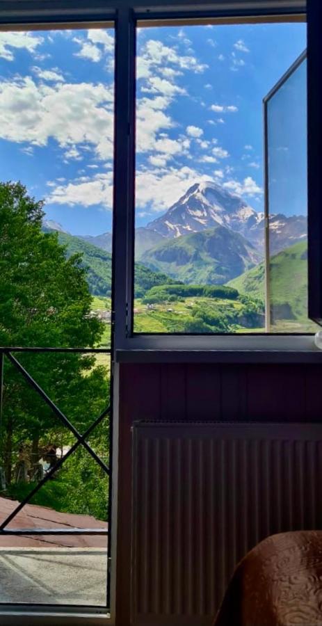 Kazbegi Inn Екстер'єр фото