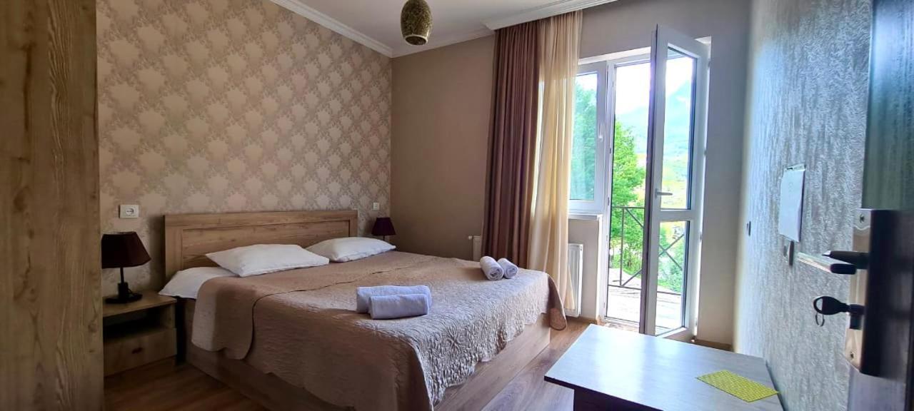 Kazbegi Inn Екстер'єр фото