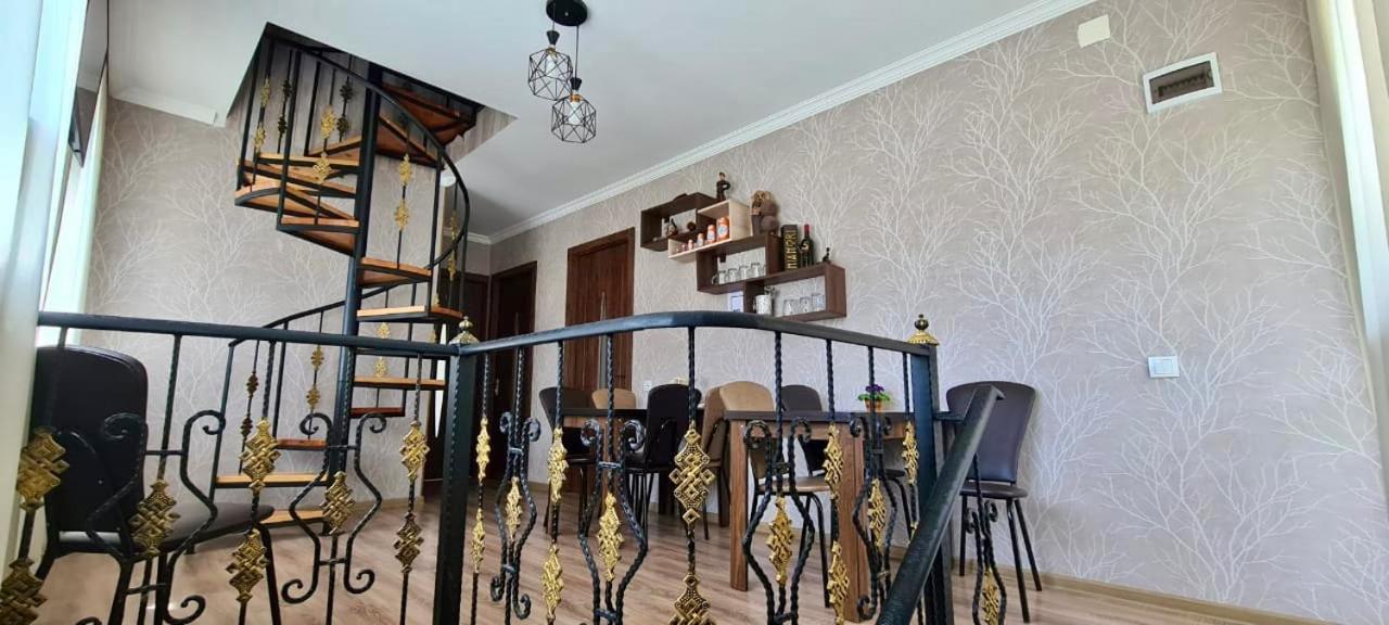 Kazbegi Inn Екстер'єр фото